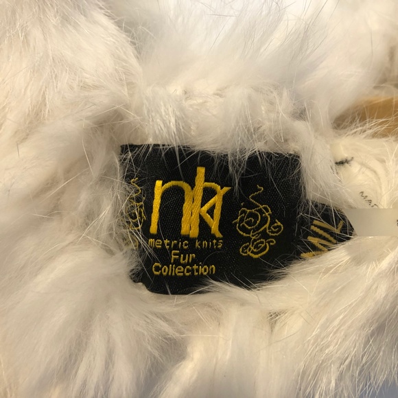 Fur wrap/cape/poncho - Picture 2 of 3